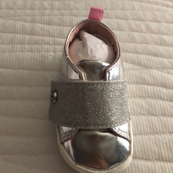 Jessica Simpson silver shoes - Picture 2 of 5